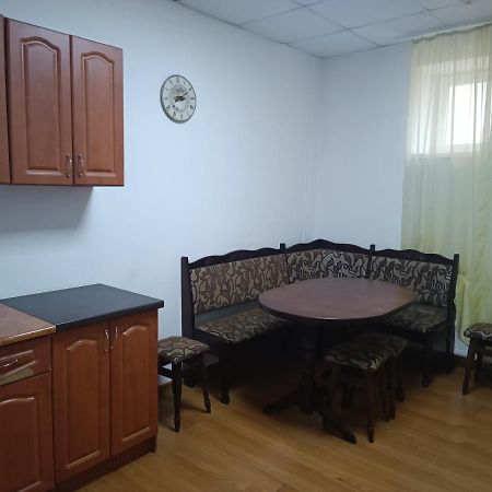 Apartments Domovik On Valenberga 3 Mukatjevo Eksteriør billede
